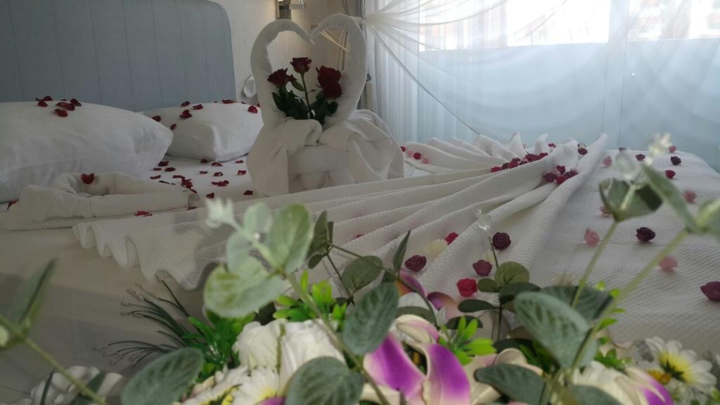 White Line Boutique Hotel Элязыг Экстерьер фото